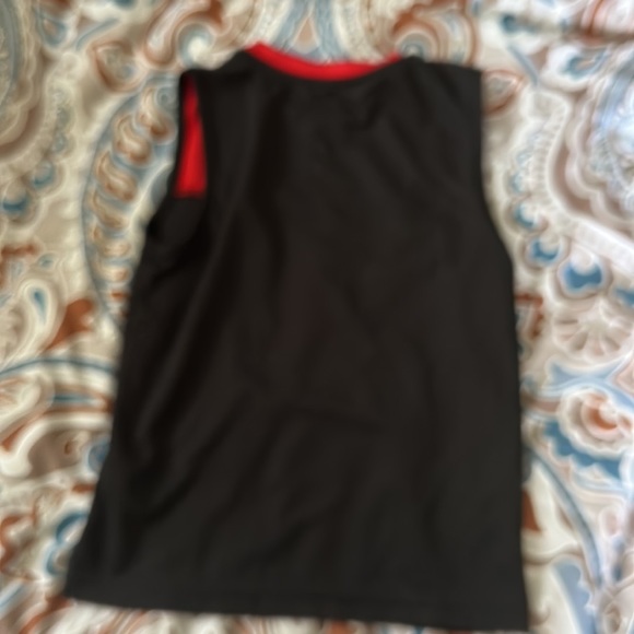Breathable new balance side 5/6 muscle shirt - Picture 3 of 3
